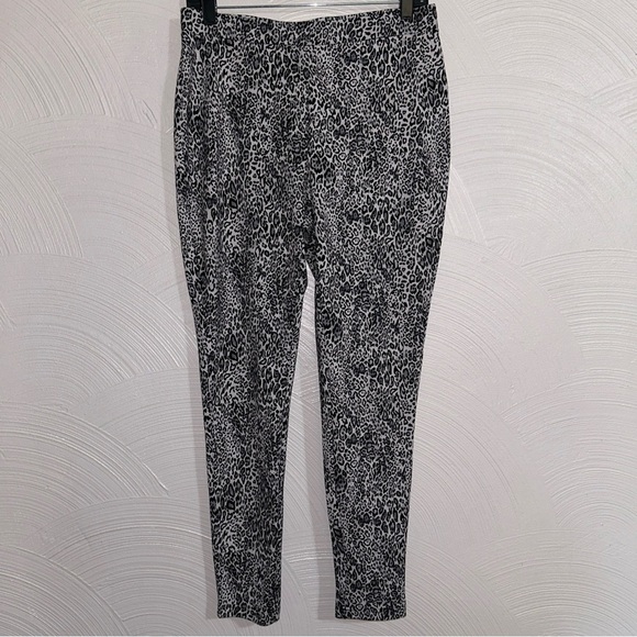CHICO'S Leggings Cheetah Ponte Pants Size 1R US 8 / 10  Medium - Picture 1 of 5